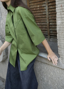 Рубашка с дизайнерским карманом фото 1232204